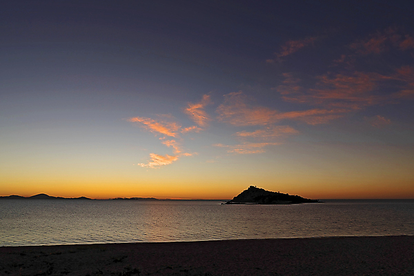 포토 JPG 해외이미지 라이프스타일 바다 섬 여행 오렌지 하늘 휴가 사람없음 야외 물 파란색 빛 컬러풀 태양 어둠 일몰 분위기 호주 더위 저녁 휴양지 광 수평선 해외포토 자연요소 컬러 컨셉 과일 날씨 생활 노을 장소 오세아니아 야간 파일형식 이미지허브