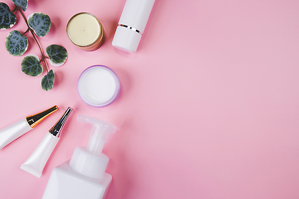 포토 JPG 해외이미지 잎 실내 사람없음 화장품 피부관리 향초 스킨케어 공병 튜브용기 목업 카피스페이스 브랜딩 분홍색배경 해외포토 식물 분홍색 백그라운드 초 내부 뷰티 공백 용기_그릇 병_담는 파일형식 이미지허브