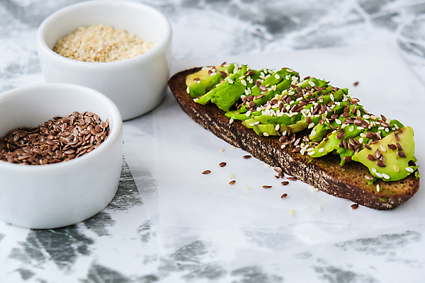 포토 JPG 해외이미지 그릇 과일 씨앗 사람없음 신선 유기농 채식 대리석 토스트 아보카도 비건 종이호일 비건음식 해외포토 식물 식기 웰빙 음식 빵 재료 채식주의자 파일형식 이미지허브