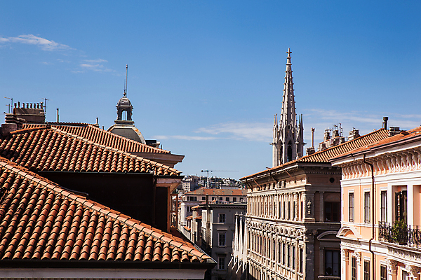 포토 JPG 해외이미지 기독교 종교 여행 건축양식 지붕 사람없음 교회 이탈리아 도시 종탑 고딕 해외포토 건축 유럽 종교건축 건물 탑 파일형식 이미지허브