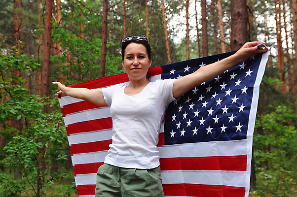 포토 JPG 해외이미지 라이프스타일 배너 여자 행복 별 물결 여행 백그라운드 사람 성인 사람없음 야외 여름 미국 줄무늬 꿈 자유 축하 깃발 잡기 숲 민주주의 흥분 쇼 7월 시민 독립 독립기념일 승자 성인여자만 영광군 해외포토 자연요소 계절 기념일 감정 컨셉 북아메리카 무늬 모션 생활 날짜 전라남도 국민 여자만 성인만 파일형식 이미지허브