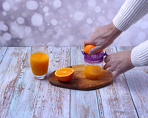 포토 JPG 해외이미지 계절 음료 음식 조각 잎 다이어트 오렌지 과일 자연 유리 탁자 귤 나선형 건강 사람없음 목재 초록색 빛 식사 주스 에너지 소용돌이 껍질 흰색 신선 원형 달콤 오렌지주스 먹기 피부 오브젝트 유기농 날것 내추럴 숙성 핸드메이드 해외포토 도형 나무 식물 웰빙 컬러 가구 무늬 재료 모션 재질 신체부위 회오리 맛 과일주스 생태계 파일형식 이미지허브