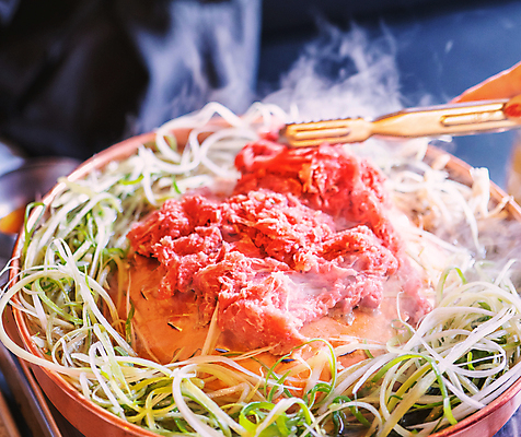 포토 JPG 해외이미지 한식 실내 집게 사람없음 아웃포커스 불고기 끓이기 소불고기 파채불고기 해외포토 음식 모션 촬영기법 내부 파일형식 이미지허브