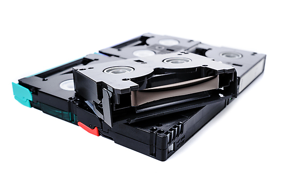 포토 JPG 해외이미지 놀이 사람없음 카메라 디지털 소리 수확 골동품 카세트테이프 클래식 휴대용 플라스틱 수집 영화 묘사 오브젝트 복고 테이프 방송 아날로그 스테레오 동영상 얼레 편리함 고립 녹음기 미니 옛날 해외포토 컨셉 농업 재질 문화예술 문구용품 전자제품 파일형식 녹음_기록 이미지허브