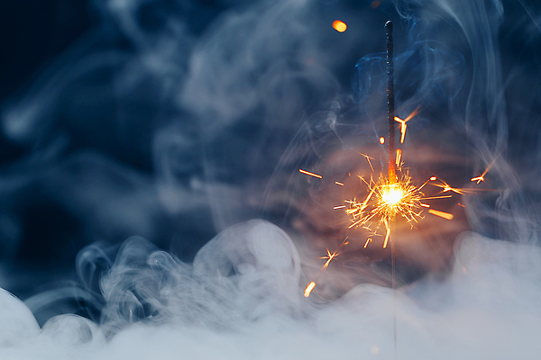 포토 JPG 해외이미지 폭죽 불꽃놀이 사람없음 빛 반짝임 축하 연기 연소 스파클라 해외포토 컨셉 모션 놀이 파일형식 이미지허브
