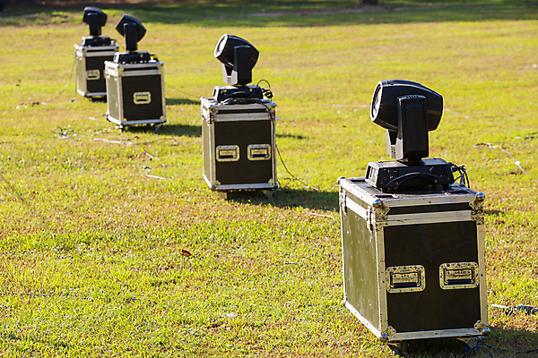 포토 JPG 해외이미지 가로등 전구 전등 조명 거리 이벤트 사람없음 야외 빛 콘서트 장비 에너지 램프 스포트라이트 영사기 원형극장 힘찬 많음 해외포토 공공시설 컨셉 공연 극장 파일형식 이미지허브