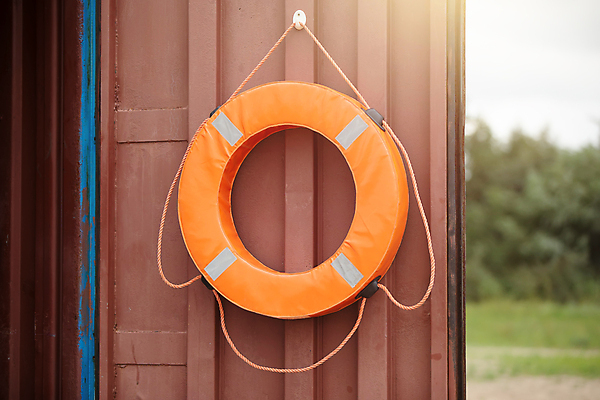 포토 JPG 해외이미지 산업 밧줄 바다 백그라운드 자연 매달리기 손잡이 안전 사람없음 야외 빨간색 초록색 물 파란색 컬러풀 갈색 노란색 금속 항구 장비 흰색 원형 보호 놀이터 심볼 서비스 사인 범선 고무 부표 sos 구명용품 옛날 해외포토 자연요소 도형 줄 컬러 컨셉 배_교통 교통시설 모션 재질 놀이 안전장비 생태계 구조요청 파일형식 이미지허브