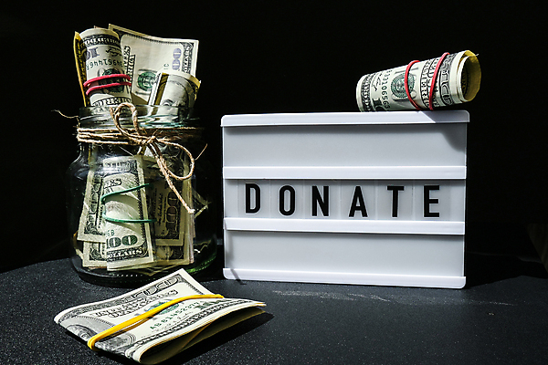 포토 JPG 해외이미지 지폐 검은배경 유리병 실내 사람없음 기부 라이트박스 해외포토 백그라운드 돈 병_용기 내부 검은색 파일형식 이미지허브