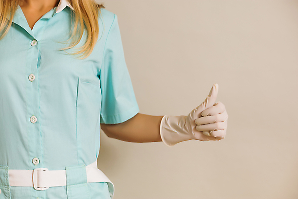 포토 JPG 해외이미지 스튜디오촬영 백인 직업 손 여자 행복 유니폼 성공 실내 병원 한명 서기 손짓 성인 신체부위 약 건강관리 믿음 간호사 의사 작업 도움 전문직 구조원 서비스 긍정 보여주기 구조대 돌봄 업그레이드 카피스페이스 해외포토 서양인 1 옷 감정 컨셉 의학 모션 건강 관리 사람 내부 공백 의료진 구출 파일형식 이미지허브