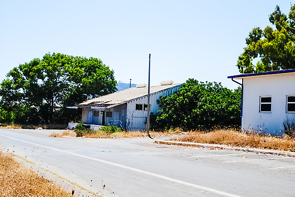 포토 JPG 해외이미지 문화 섬 여행 의자 자동차 거리 주택 풍경 사람없음 야외 건물 여름 미국 목장 사막 탐험 죽음 역사 유령 공군 버리기 그리스 군용 먼지 가뭄 타운 탐사 깨짐 서쪽 썩음 옛날 재앙 해외포토 건축물 계절 유럽 육상교통 가구 컨셉 북아메리카 모션 날씨 군대 도시 방향 파일형식 이미지허브