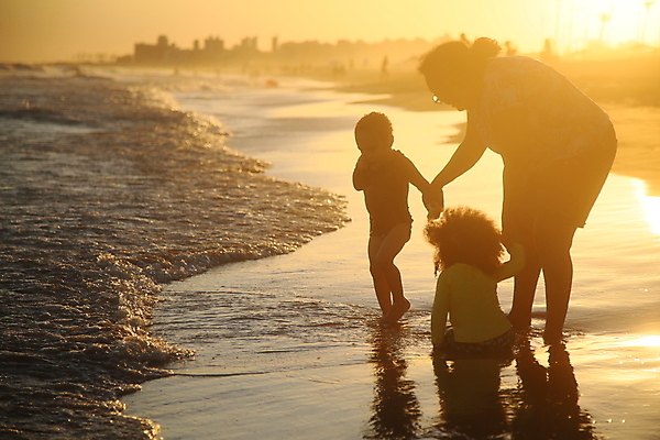 포토 JPG 해외이미지 수영복 행복 어린이 모래 바다 여행 자연 하늘 휴가 휴식 사람없음 물 컬러풀 태양 맑음 수영 기쁨 선탠 브라질 대서양 석호 깊이 파라다이스 수평선 브라질사람 해외포토 자연요소 옷 감정 컬러 컨셉 날씨 사람 수상스포츠 남아메리카 생태계 파일형식 이미지허브