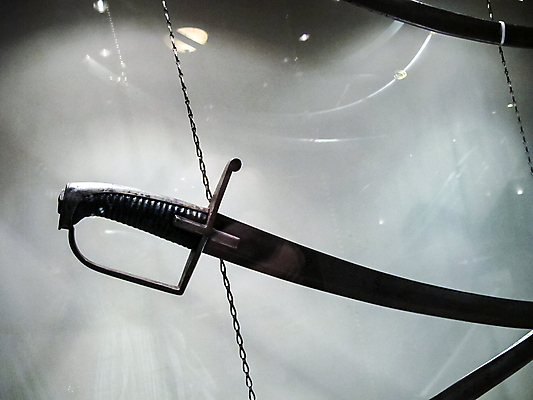 포토 JPG 해외이미지 전통 유럽 무기 손잡이 미술 설명 사람없음 장비 수확 골동품 칼날 중세기사 중세 역사 칼 공격 극장 철 전시회 싸움 날카로움 단검 복원 철강 해외포토 나라 농업 모션 문화예술 전시 검 파일형식 이미지허브