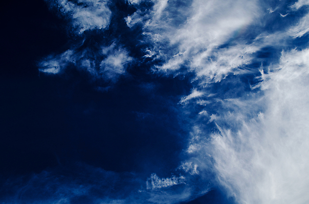 포토 JPG 해외이미지 계절 종교 하늘색 백그라운드 겨울 자연 하늘 날씨 사람없음 야외 파란색 빛 햇빛 태양 뷰티 맑음 봄 흰색 신선 분위기 수분 천국 흐림 산소 오존 해외포토 자연요소 컬러 컨셉 원소 생태계 파일형식 이미지허브