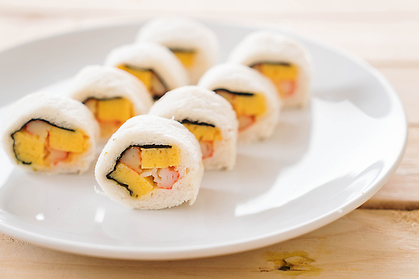 포토 JPG 해외이미지 접시 아시아 음식 빵 백그라운드 밥 샌드위치 건강 요리 동양인 사람없음 식당 일본 식사 저녁식사 초밥 흰색 맛 해산물 준비 롤 연어 점심식사 고립 캐비아 맛있는 해외포토 식기 나라 컬러 컨셉 식재료 어류 인종 상점 일본음식 파일형식 이미지허브