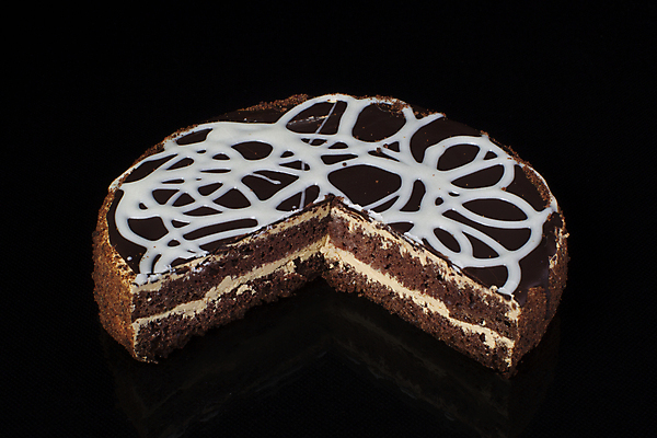 포토 JPG 해외이미지 직업 음식 백그라운드 목걸이 디저트 사람없음 장식 장미 갈색 과자 케이크 초콜릿 얼음 검은색 어둠 소용돌이 대접 신선 화려 달콤 맛 설탕 굽기 먹기 가득함 크림 묘사 질감 토핑 버터 코코아 고립 어려움 카카오 커스터드 페스츄리 맛있는 해외포토 자연요소 꽃 음료 빵 컬러 컨셉 장신구 모션 회오리 구이 파일형식 이미지허브