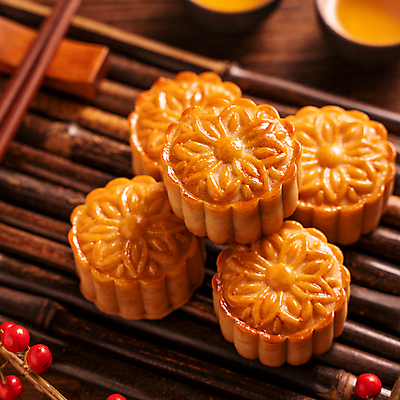 포토 JPG 해외이미지 디저트 실내 사람없음 아웃포커스 나무받침 월병 해외포토 음식 촬영기법 내부 목재 과자 받침대 중국전통 파일형식 이미지허브