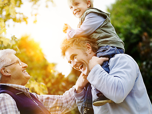 포토 JPG 해외이미지 공원 할아버지 남자 행복 아들 어린이 가족 놀이 손자 함께함 사랑 미소 사람 앉기 소년 사람없음 야외 기쁨 성장 아빠 은퇴 손주 업기 세대 걸음마 옛날 조부모 해외포토 공공시설 노년 감정 컨셉 관계 모션 표정 파일형식 이미지허브