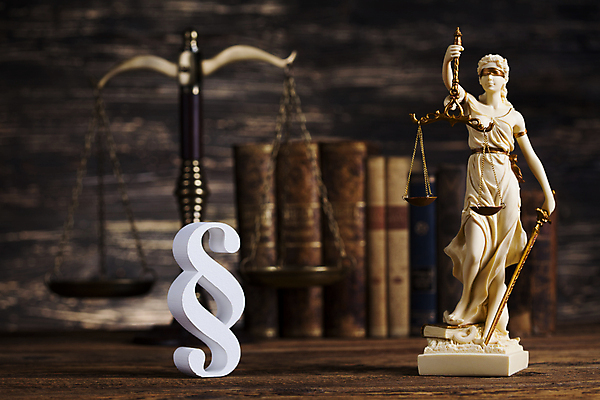 포토 JPG 해외이미지 실내 사람없음 아웃포커스 책 오브젝트 법 양팔저울 정의의여신상 해외포토 촬영기법 저울 내부 여신상 파일형식 이미지허브