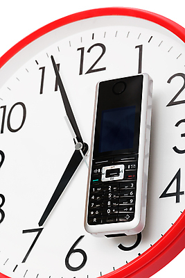 포토 JPG 해외이미지 직업 시계 백그라운드 비즈니스 통신 아침 모바일 대화 사람없음 빨간색 세로 금융 전자제품 스마트폰 글로벌 사무실 반사 검은색 침묵 흰색 시간 작업 기다림 센터 연결 전화기 수화기 속도 공포 부름 다이얼 분 삽입 키패드 해외포토 주간 컬러 모션 말하기 경제 핸드폰 스마트기기 소리 파일형식 이미지허브