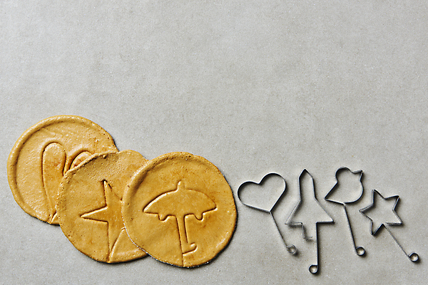 포토 JPG 스튜디오촬영 모양 한국문화 별 우산 회색배경 실내 병아리 틀 사람없음 하이앵글 유행 과자 하트 달콤 추억 우주선 복고 군것질 달고나 불량식품 뽑기 카피스페이스 국내포토 자연요소 동양문화 뷰포인트 백그라운드 컨셉 조류 디저트 한국 내부 우주 공백 회색 맛 파일형식