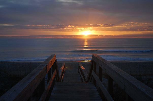 포토 JPG 해외이미지 바다 오렌지 자연 하늘 휴가 풍경 사람없음 물 여름 태양 노란색 일출 일몰 산책로 황금 휴양지 해외포토 자연요소 계절 길 컬러 과일 노을 장소 생태계 파일형식 이미지허브