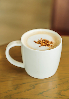 포토 JPG 해외이미지 커피 음료 음식 백그라운드 미술 사람없음 컵 갈색 상점 초콜릿 검은색 거품 카페 머그컵 수확 흰색 뜨거움 닫기 맛 굽기 아로마 바리스타 카푸치노 라떼 해외포토 직업 식기 컬러 컨셉 농업 모션 문화예술 디저트 구이 파일형식 이미지허브