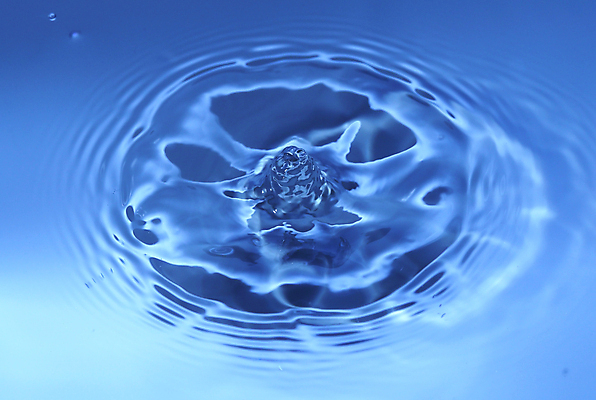 포토 JPG 해외이미지 물결 백그라운드 표면 사람없음 물 파란색 원형 투명 잔물결 스플래쉬 해외포토 자연요소 도형 컬러 파일형식 이미지허브