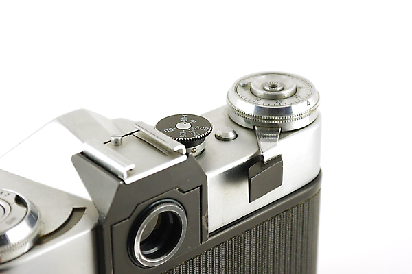 포토 JPG 해외이미지 실내 근접촬영 사람없음 빈티지 오브젝트 흰배경 복고 필름카메라 해외포토 뷰포인트 백그라운드 컨셉 내부 카메라 흰색 파일형식 이미지허브