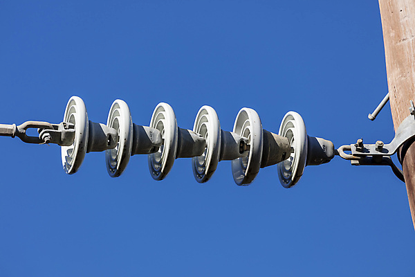 포토 JPG 해외이미지 선 하늘 사람없음 야외 파란색 환경 사진촬영 힘 전선 기둥 연결 큼 전화기 전염 철사 봉 긴장 변압기 조이기 해외포토 건축 감정 컬러 모션 촬영 질병 크기 감염 파일형식 이미지허브