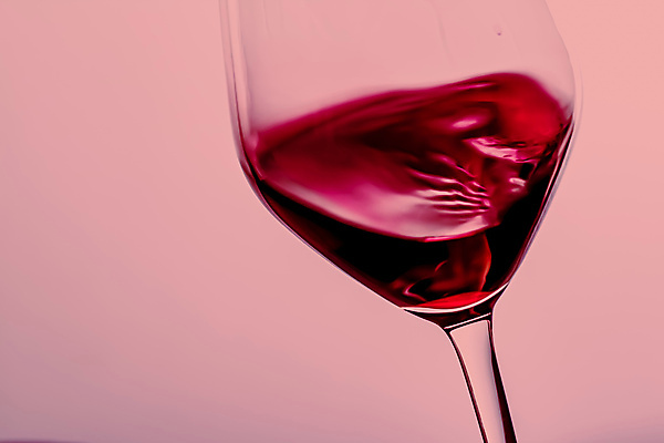 포토 JPG 해외이미지 와인잔 실내 사람없음 와인 레드와인 액체표현 분홍색배경 해외포토 분홍색 백그라운드 술잔 주류 순간포착 내부 액체 파일형식 이미지허브