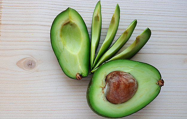 포토 JPG 해외이미지 식물 음식 조각 백그라운드 다이어트 채소 과일 부분 실내 건강 육류 요리 씨앗 사람없음 목재 가로 초록색 갈색 껍질 신선 달콤 자르기 먹기 유기농 날것 슬라이스 아보카도 다리찢기 내추럴 점심식사 과카몰리 미니 숙성 채식주의자 많음 해외포토 나무 웰빙 컬러 컨셉 식재료 재료 모션 내부 식사 소스_음식 맛 채식 파일형식 이미지허브