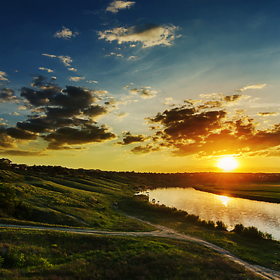 포토 JPG 해외이미지 백그라운드 오렌지 자연 하늘 추상 사람없음 야외 초록색 물 파란색 빛 강 햇빛 태양 반사 노란색 일출 맑음 어둠 황혼 일몰 새벽 꿈 광선 황금 저녁 언덕 장면 공상 천국 빛망울 내추럴 수평선 해외포토 자연요소 컬러 무늬 과일 날씨 노을 야간 생태계 파일형식 이미지허브