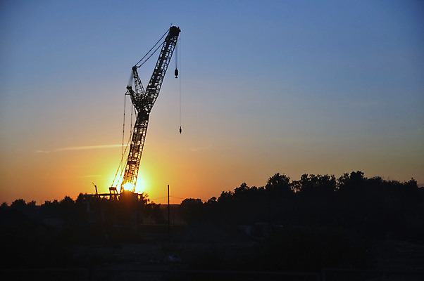 포토 JPG 해외이미지 실루엣 산업 백그라운드 오렌지 하늘 아침 사람없음 야외 빛 햇빛 태양 일출 맑음 고층빌딩 기계 황혼 일몰 새벽 장비 도시 큼 기중기 철강 해외포토 주간 자연요소 과일 날씨 촬영기법 빌딩 노을 중장비 크기 파일형식 이미지허브