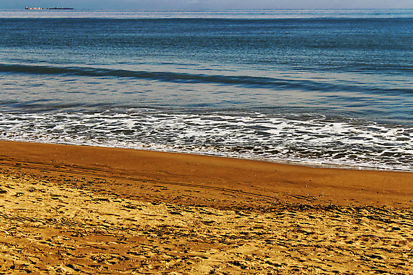 포토 JPG 해외이미지 계절 모래 파도 바다 여행 백그라운드 자연 벽지 하늘 아침 낚시 날씨 휴가 파노라마 사람없음 가로 물 햇빛 뷰티 평화 맑음 수영 침묵 자유 어선 스페인 지중해 모래언덕 그림 장면 공상 남쪽 알리칸테 수평선 해외포토 주간 자연요소 유럽 컨셉 배_교통 레저 촬영기법 태양 소리 수상스포츠 방향 언덕 생태계 파일형식 이미지허브