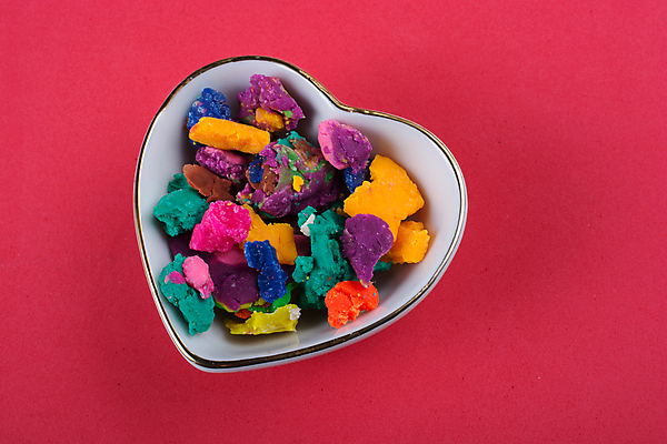 포토 JPG 해외이미지 디자인 교육 분홍색 조각 백그라운드 놀이 추상 건조 창조 사랑 사람없음 컬러풀 장난감 게임 흰색 하트 오브젝트 질감 반죽 부드러움 점토 고립 해외포토 모양 감정 컬러 무늬 감각 파일형식 이미지허브