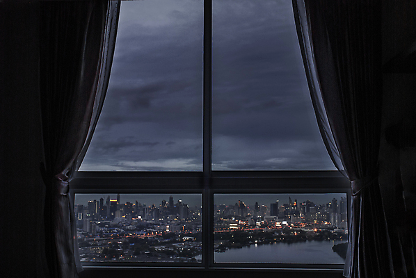 포토 JPG 해외이미지 구름 창문 태국 하늘 실내 사람없음 도시풍경 어둠 일몰 도시 야간 창가 방콕 해외포토 자연요소 아시아 풍경 내부 노을 파일형식 이미지허브