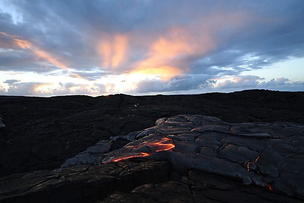 포토 JPG 해외이미지 사람없음 야외 흐름 뜨거움 위험 재해 화산 용암 화산섬 해외포토 섬 컨셉 산 파일형식 이미지허브