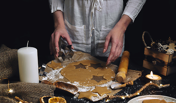 포토 JPG 해외이미지 디자인 계절 행복 음식 크리스마스 겨울 오렌지 과일 탁자 아침 추상 휴가 새로움 주택 선물 요리 사람없음 목재 장식 빛 컬러풀 쿠키 주방 검은색 어둠 축하 원형 황금 맛 저녁 12월 연도 1월 치프 해외포토 주간 도형 나무 기념일 감정 컬러 가구 컨셉 무늬 재료 디저트 건물 날짜 야간 파일형식 이미지허브