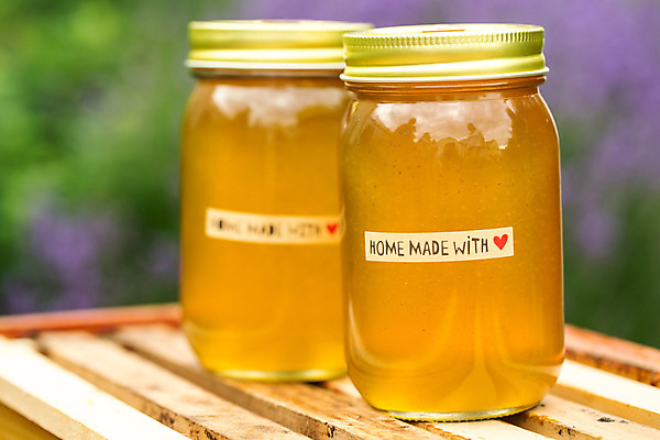 포토 JPG 농업 유리병 사람없음 야외 꿀벌 체코 꿀 벌꿀 양봉 양봉업 국내포토 유럽 산업 병_용기 벌_곤충 파일형식