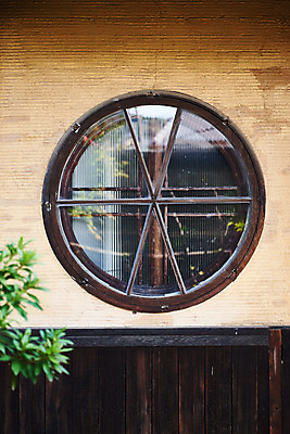 포토 JPG 주간 고건축 창문 풍경 사람없음 야외 관광지 국내여행 군산 군산신흥동일본식가옥 국내포토 자연요소 건축물 여행 전라북도 일본가옥 파일형식