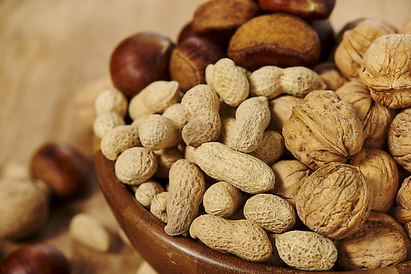 포토 JPG 스튜디오촬영 웰빙 실내 건강 사람없음 여러개 견과류 밤 오브젝트 땅콩 호두 부럼 웰빙음식 슈퍼푸드 나무배경 국내포토 다수 백그라운드 내부 정월대보름 건강식품 건강식 파일형식