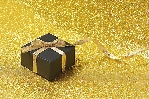 포토 JPG 스튜디오촬영 리본 실내 선물포장 선물 이벤트 사람없음 선물상자 반짝임 한개 축하 오브젝트 노란배경 국내포토 1 백그라운드 컨셉 포장 모션 내부 상자 노란색 파일형식