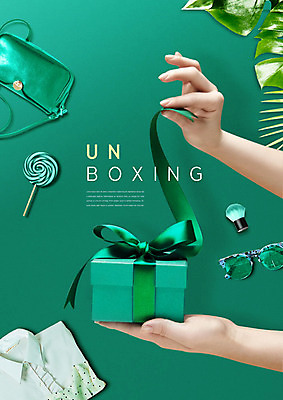 PSD 편집이미지 손 가방 포장 들기 신체부위 초록색 선물상자 쇼핑 선글라스 설레임 카피스페이스 언박싱 이미지편집 잡화 감정 안경 컬러 모션 선물 사람 상자 공백 파일형식