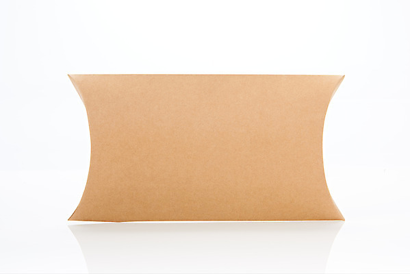 포토 JPG 스튜디오촬영 포장 프레임 실내 사람없음 선물상자 한개 갈색 공백 종이상자 오브젝트 흰배경 디자인소스 포장상자 포장소품 포장용기 목업 카피스페이스 편집소스 국내포토 1 컬러 백그라운드 선물 내부 상자 흰색 포장재료 파일형식
