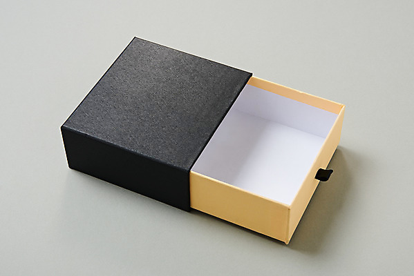 포토 JPG 스튜디오촬영 포장 회색배경 프레임 실내 사람없음 선물상자 한개 검은색 공백 오픈 오브젝트 디자인소스 포장상자 포장소품 포장용기 목업 카피스페이스 편집소스 국내포토 1 컬러 백그라운드 선물 내부 상자 회색 포장재료 파일형식