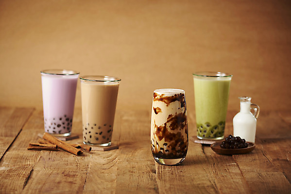 포토 JPG 스튜디오촬영 실내 사람없음 우유 오브젝트 시나몬 버블티 갈색배경 타피오카펄 흑당버블티 타로밀크티 타로버블티 녹차버블티 녹차밀크티 흑당시럽 나무배경 국내포토 음료 백그라운드 유제품 내부 갈색 시럽 밀크티 파일형식 흑당