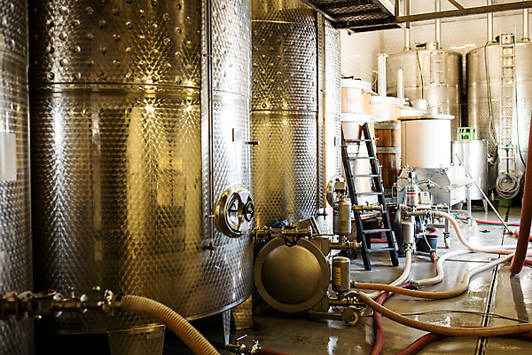 포토 JPG 공장 실내 사람없음 와인 기계 체코 와인공장 국내포토 유럽 공업 주류 내부 파일형식