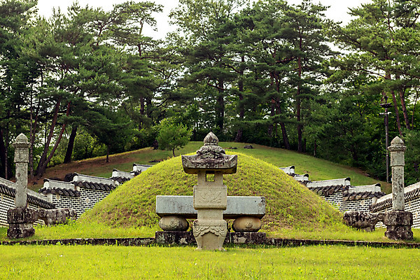 포토 JPG 주간 나무 여행 하늘 한국 풍경 사람없음 야외 여름 관광지 여름풍경 문화재 국내여행 명승지 역사탐방 영월 조선왕릉 영월장릉 국내포토 자연요소 식물 계절 아시아 역사 강원도 왕릉 탐방 파일형식 여름_계절