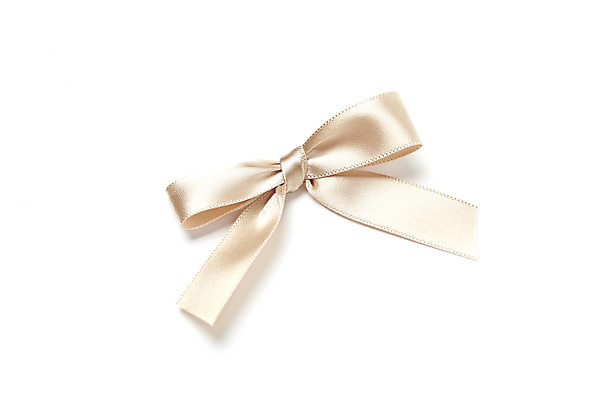 포토 JPG 스튜디오촬영 리본 포장 실내 선물 누끼 사람없음 한개 금색 축하 끈 오브젝트 흰배경 매듭 국내포토 1 컬러 백그라운드 컨셉 내부 흰색 파일형식