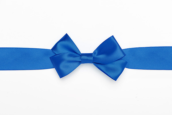 포토 JPG 스튜디오촬영 리본 포장 실내 선물 누끼 사람없음 파란색 하이앵글 한개 축하 끈 오브젝트 흰배경 매듭 플랫레이 국내포토 1 뷰포인트 컬러 백그라운드 컨셉 내부 흰색 플랫 파일형식